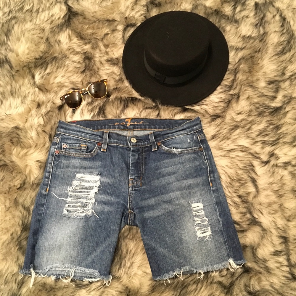 PRICE DROP — 7 For All Mankind Shorts